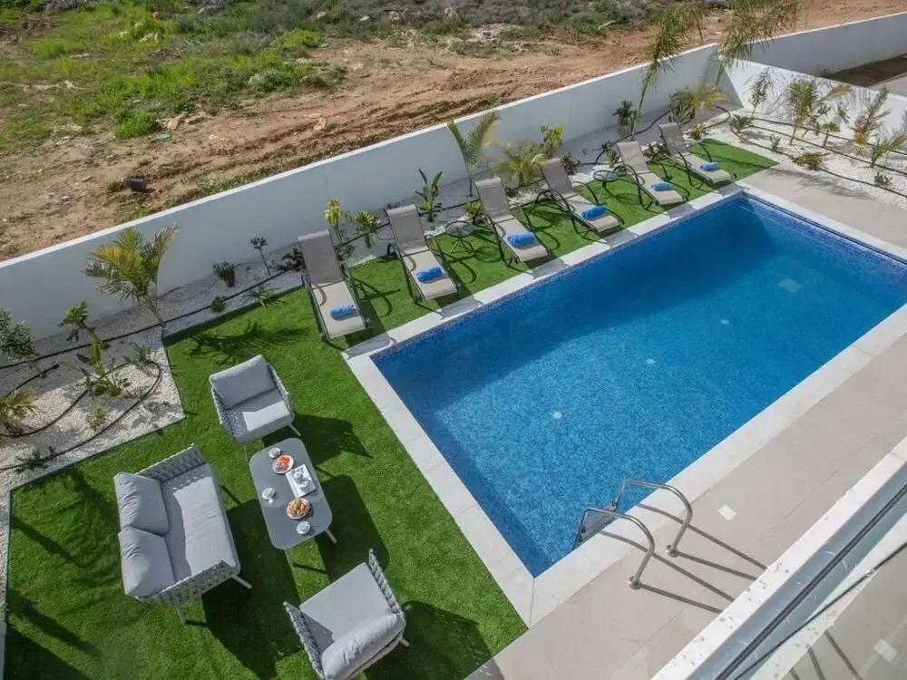 Villa Nikita AQ Ol21