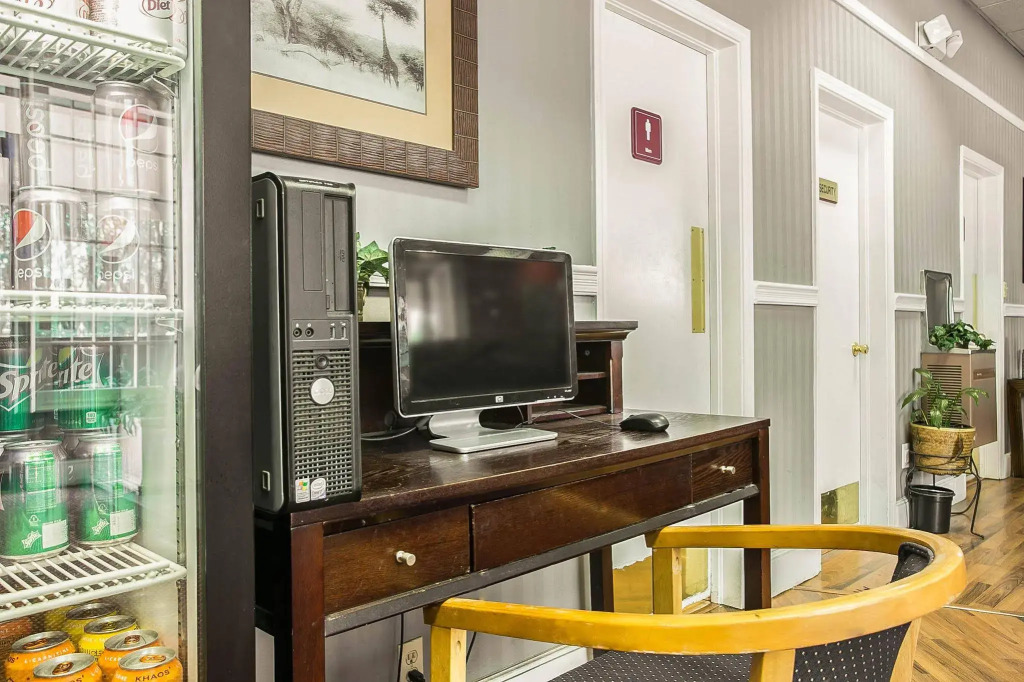 OYO Hotel Sumter SC Downtown
