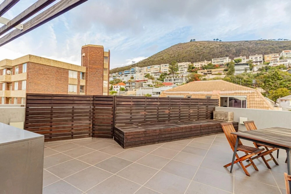 Modern Sea Point Apartment With Rooftop Deck 9 on S