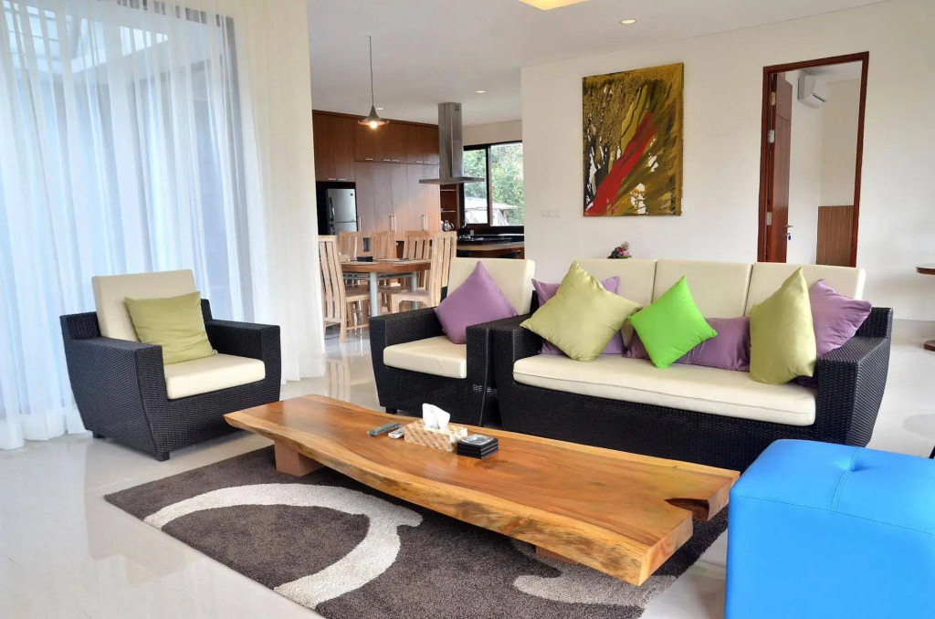 Hikari Hill View Villa 7 Bedrooms With a Private Swimming Pool and a Billiard Table