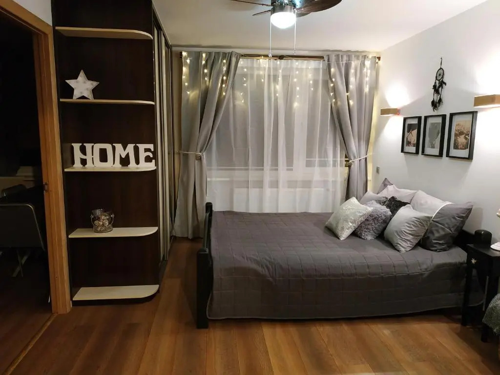 NON-Smoking Vesetas Apt 25min from Old Town