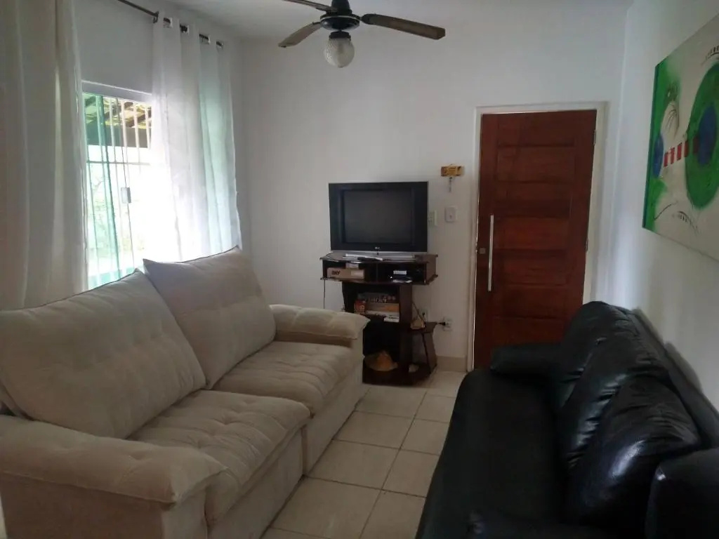 Casa 2 ou 3 Quartos Piscina Churrasqueira e Campo Futebol Gramado em Araruama Bairro Pontinha RJ