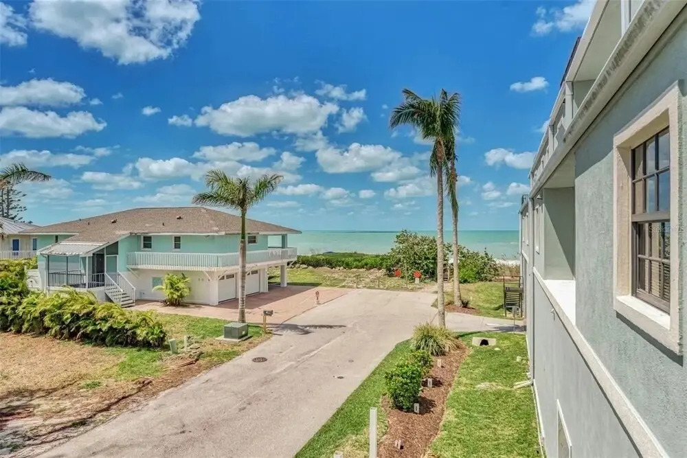 Spacious Beachfront 3br Manasota Key Condo 3 Bedroom Condo