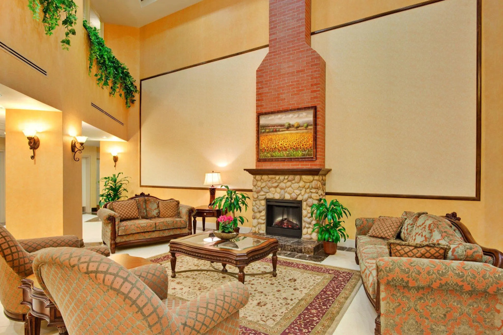 Holiday Inn Express & Suites Beaumont - Oak Valley by IHG