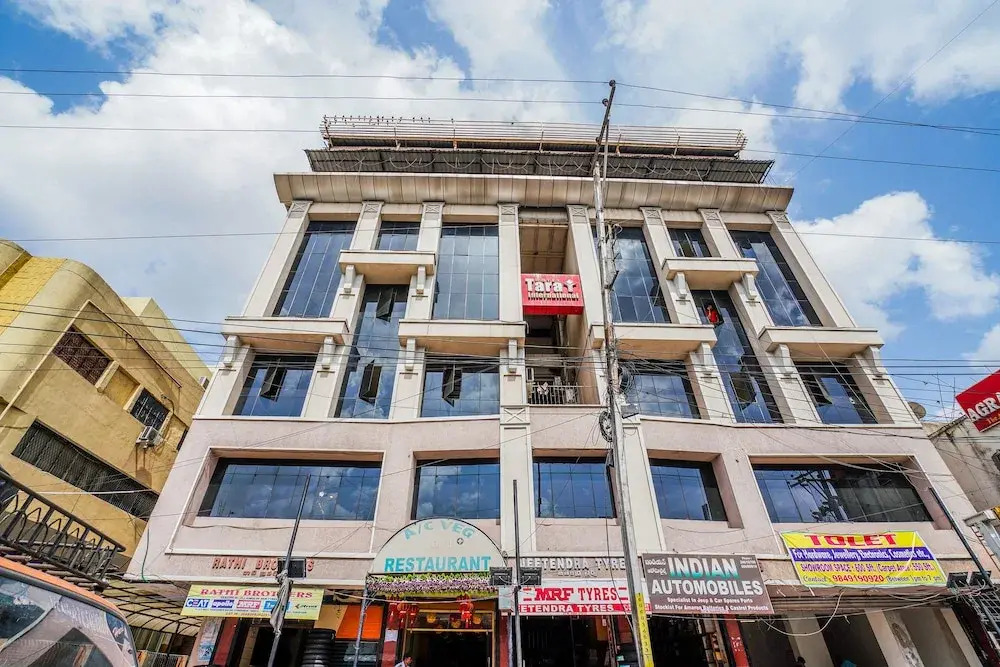 OYO 18396 Hotel Tara International