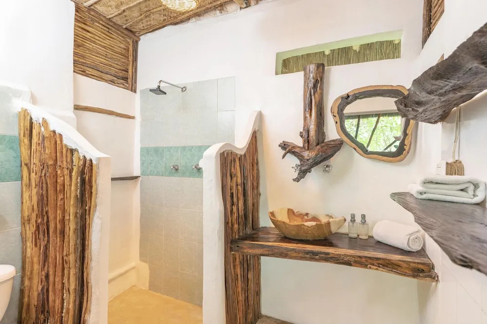 Yaxchen Tulum Cabañas & Cenote