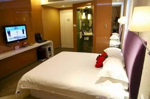 Shengjing Yijia Hotel