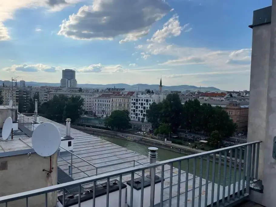 360 View Loft 3