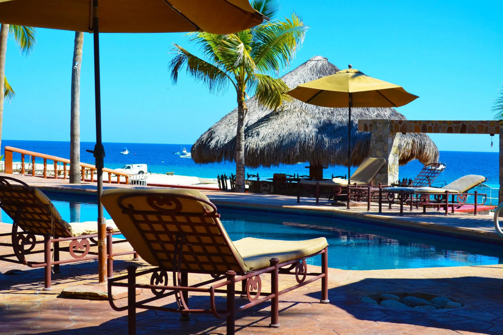 Hotel Playa Del Sol