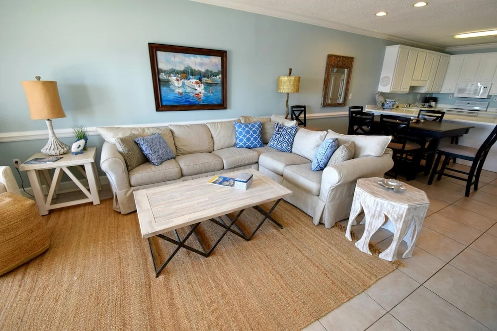 Dolphin Key 2C by RedAwning