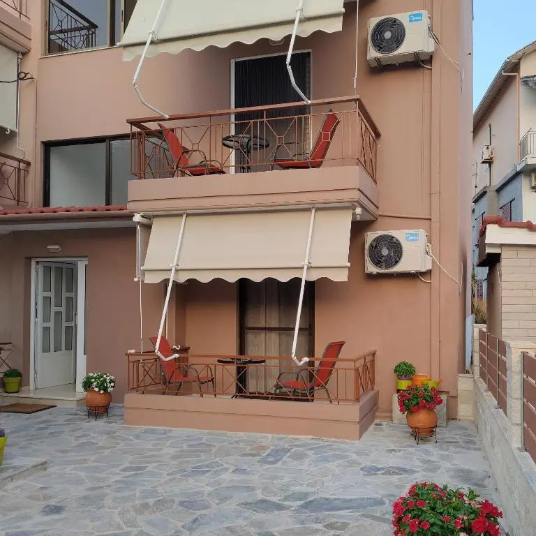 Nini's House 1