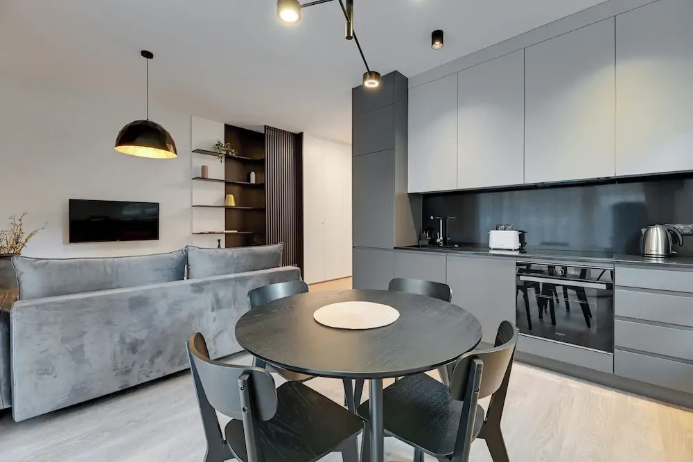 Scala City Center Apartments with Parking by Lion Apartments
