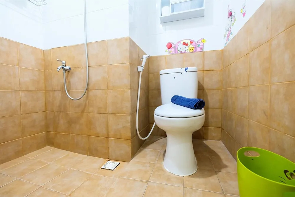 2BR Artistic Room Green Pramuka Apartment closed to Mall By Travelio