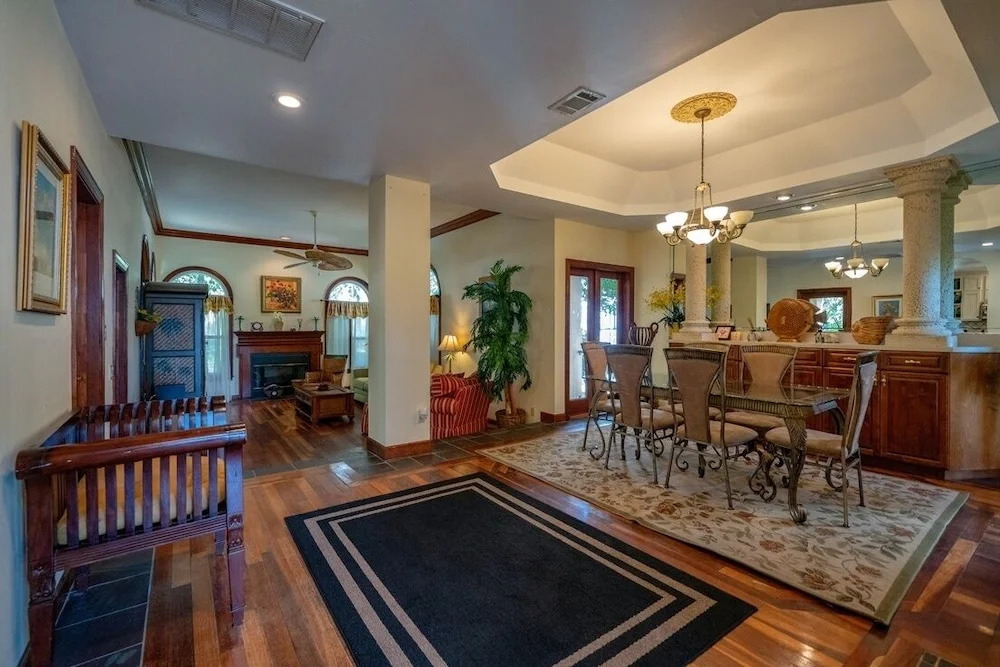 Casa de Mediterranean Home