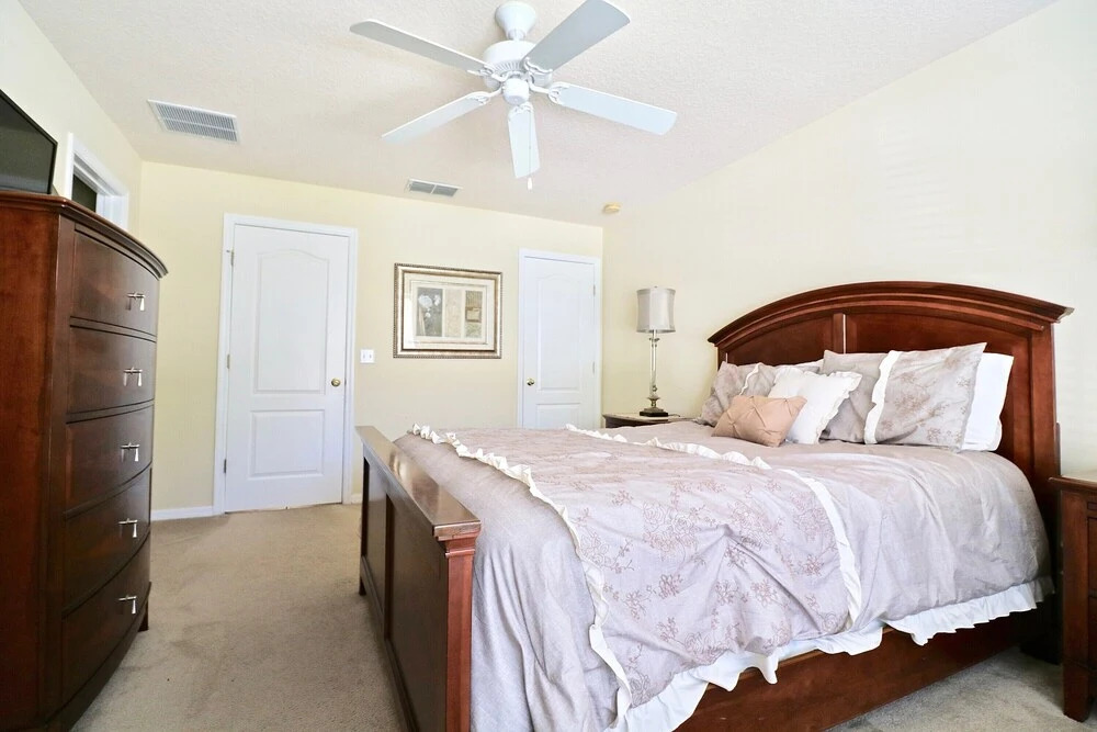 Ready to Relax? Cozy Home w/ South Facing Pool