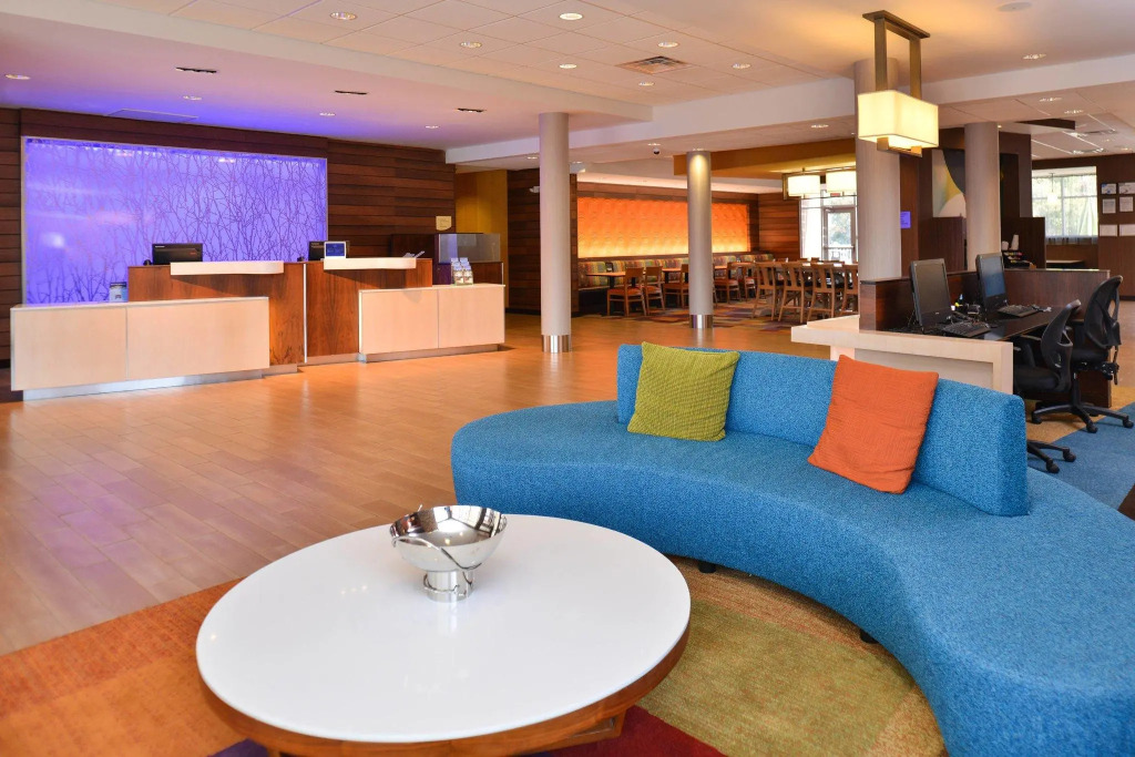 Fairfield Inn & Suites Calhoun