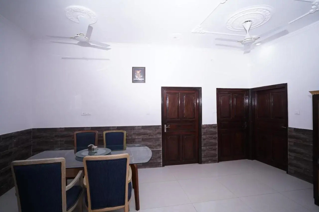 Hotel Lecston inn