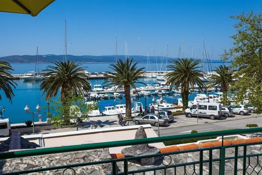 Rilka - 20m From the sea - A1