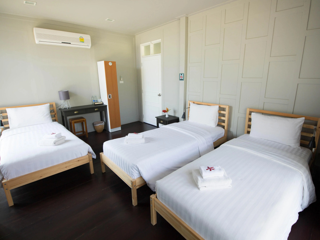 Tharaburi Resort