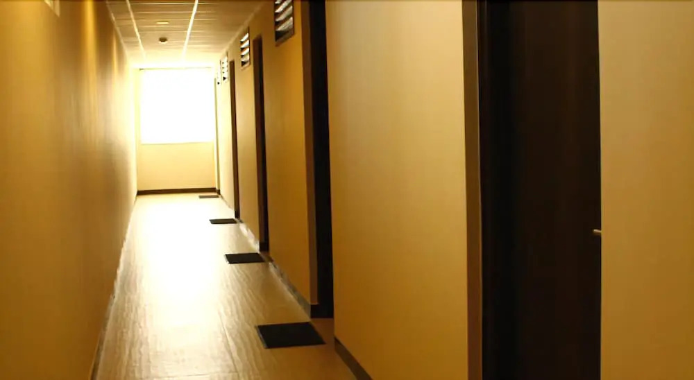 M The Business Hotel