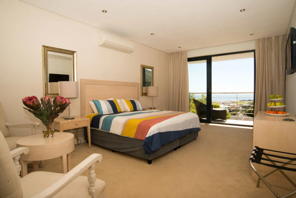 Blue Emerald Villa - Heated Pool