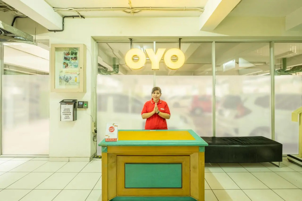 OYO 818 Micasa Residence