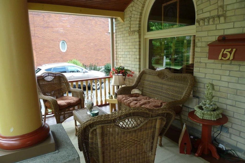 Hathaways Cottage