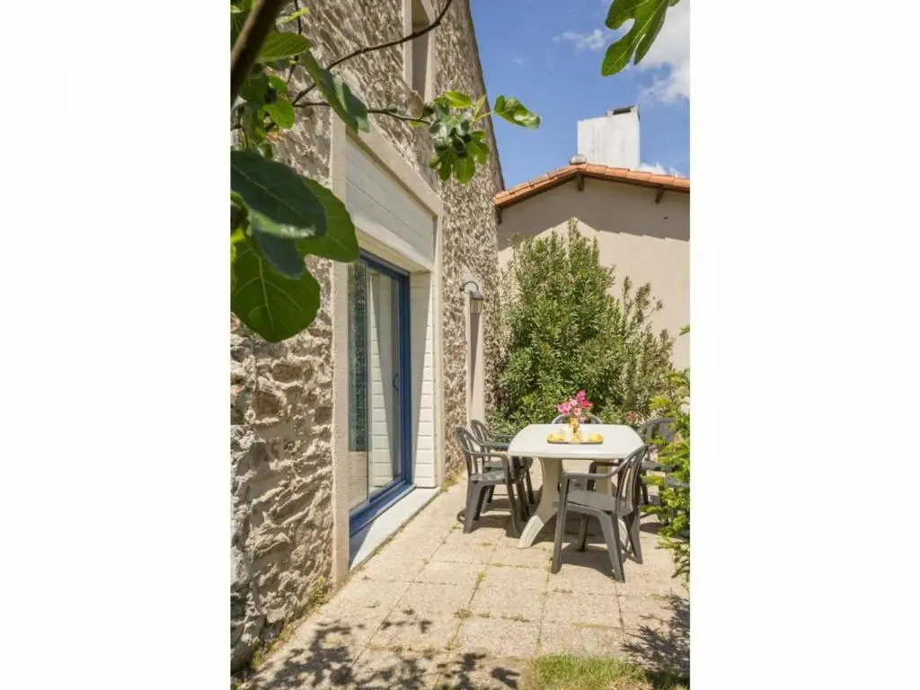 Gîte rénové sur domaine viticole bio, proche de Nantes et Pornic, jardin clos, vélos à disposition - FR-1-306-1035