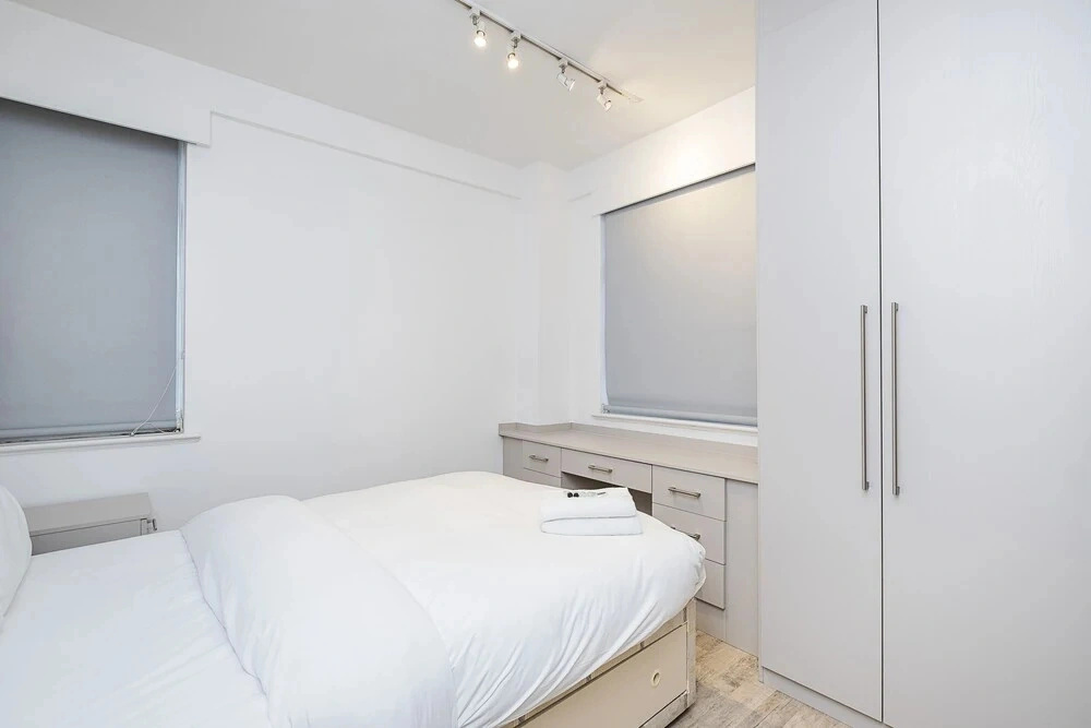 1 Bed Apartment, REGENT'S PARK - SK