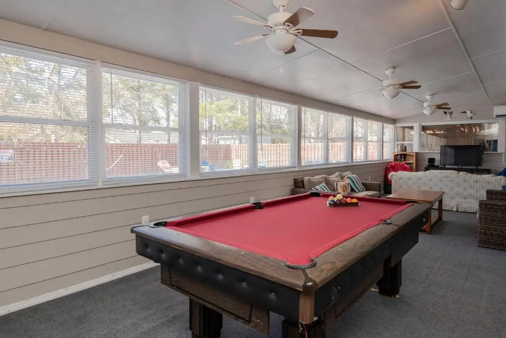 Barbee Beach House by Oak Island Accommodations