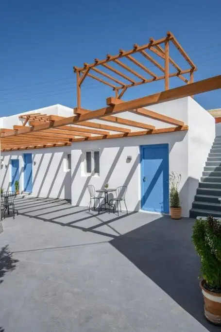 ELEVEN KEYS APARTMENTS