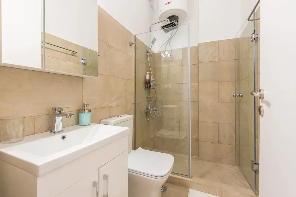 Apartment at Megaro Mousikis metro station 1bed 2 pers