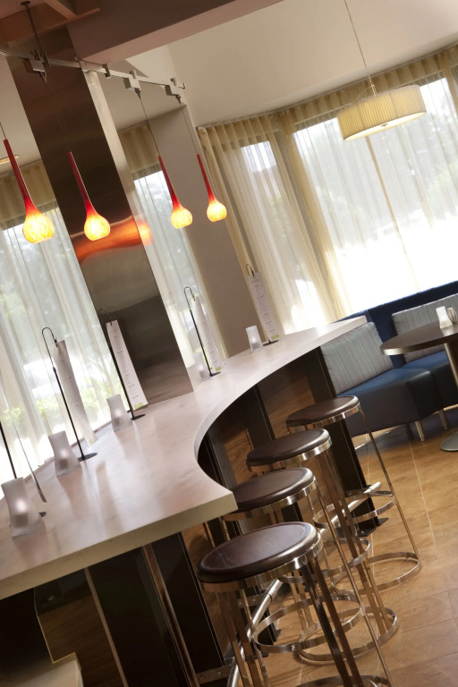 Courtyard by Marriott Orlando Airport