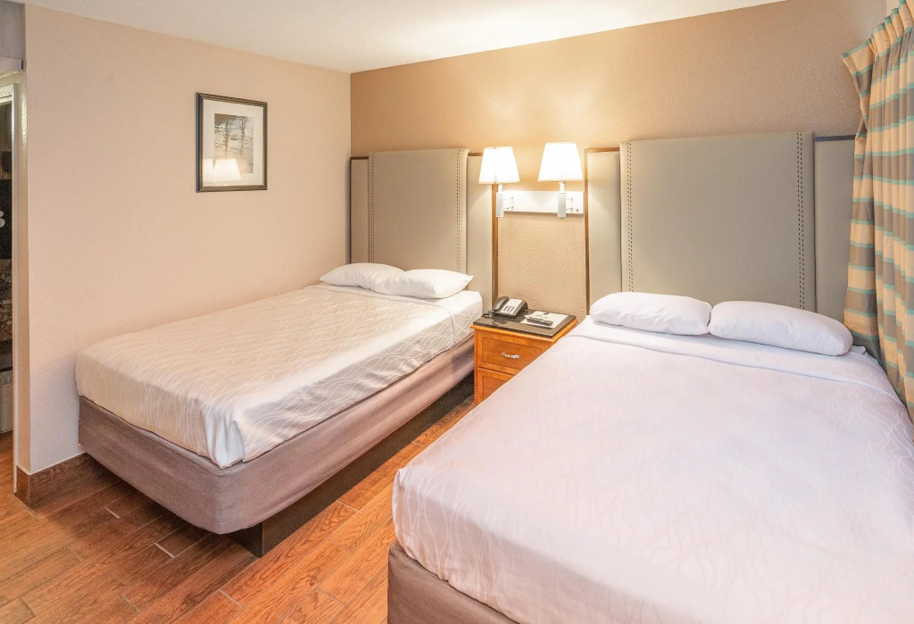 Econo Lodge Inn & Suites Yuma