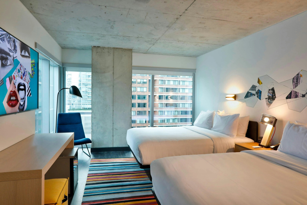 Aloft by Marriott Chicago Mag Mile
