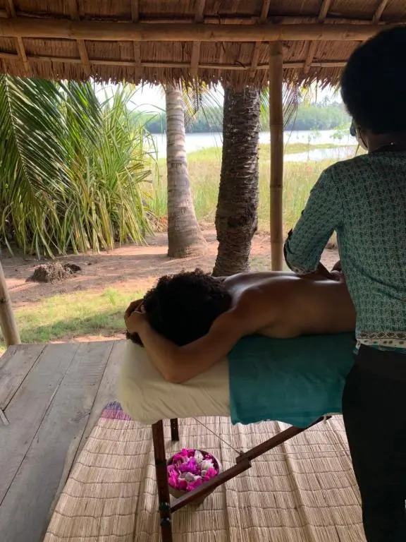 Natura luxury camp