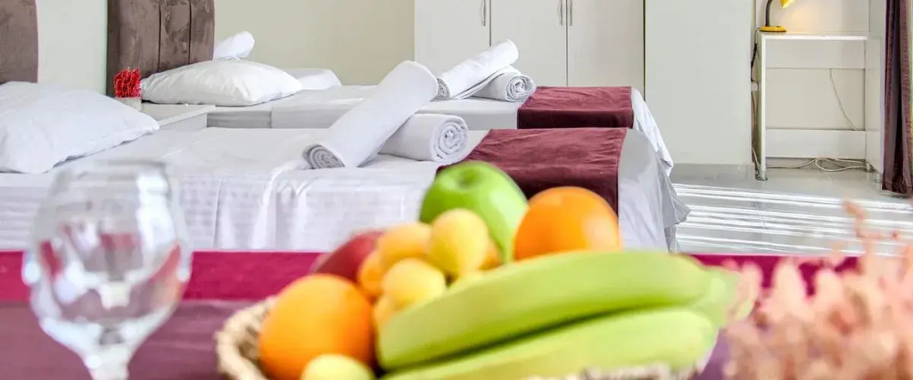Yeniciftlik Otel