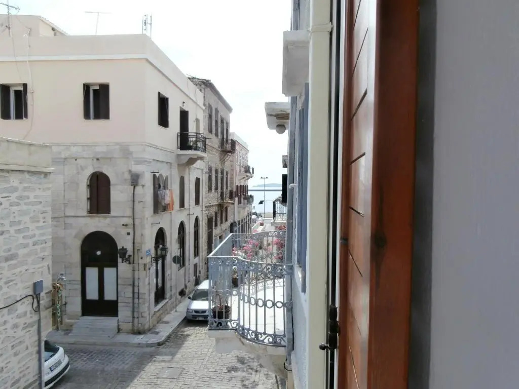 Avra Rooms
