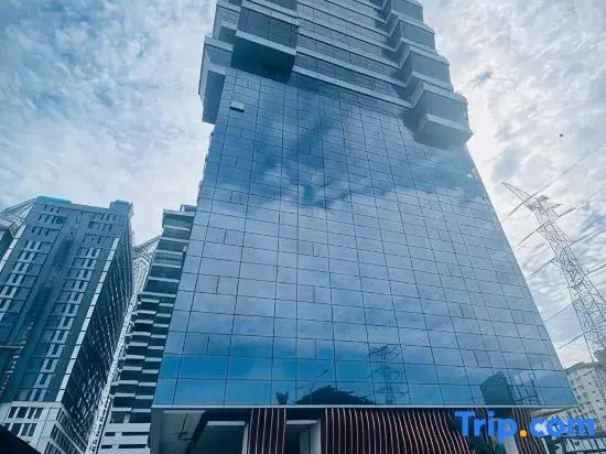 KL35 Studio @ 3 Towers/Jln Ampang (3pax)