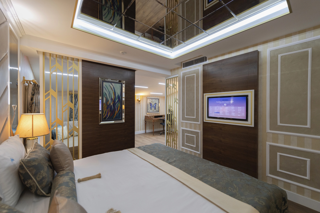 Отель Elysium Green Suites