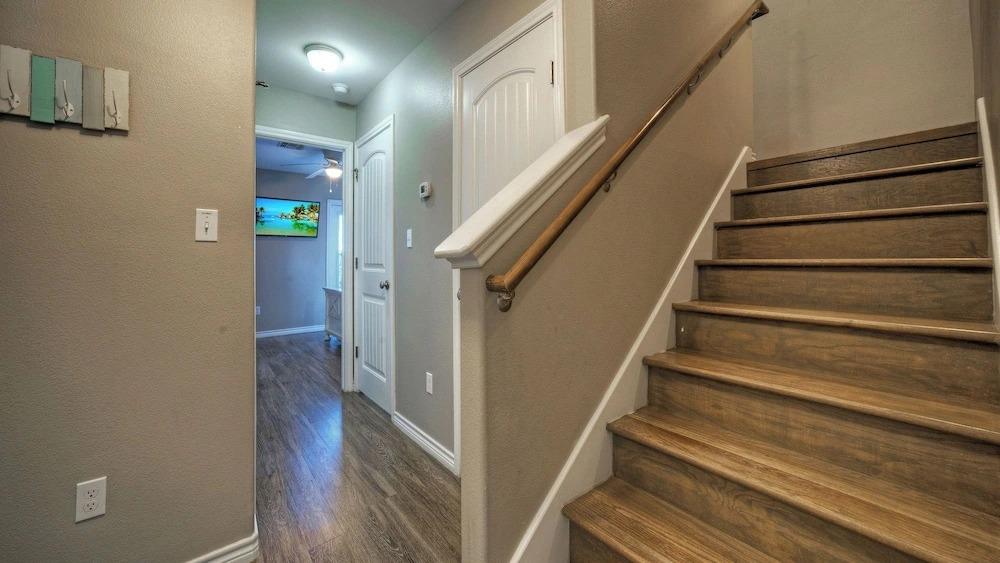 Ocean's 96 by Avantstay Heated Pool + Foosball Table + Media Room + Walk to North Padre Beach