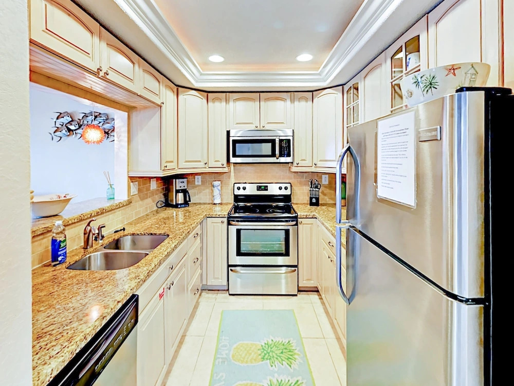 12400 Overseas Hwy Villa #7 3 Bedrooms 3 Bathrooms Villa