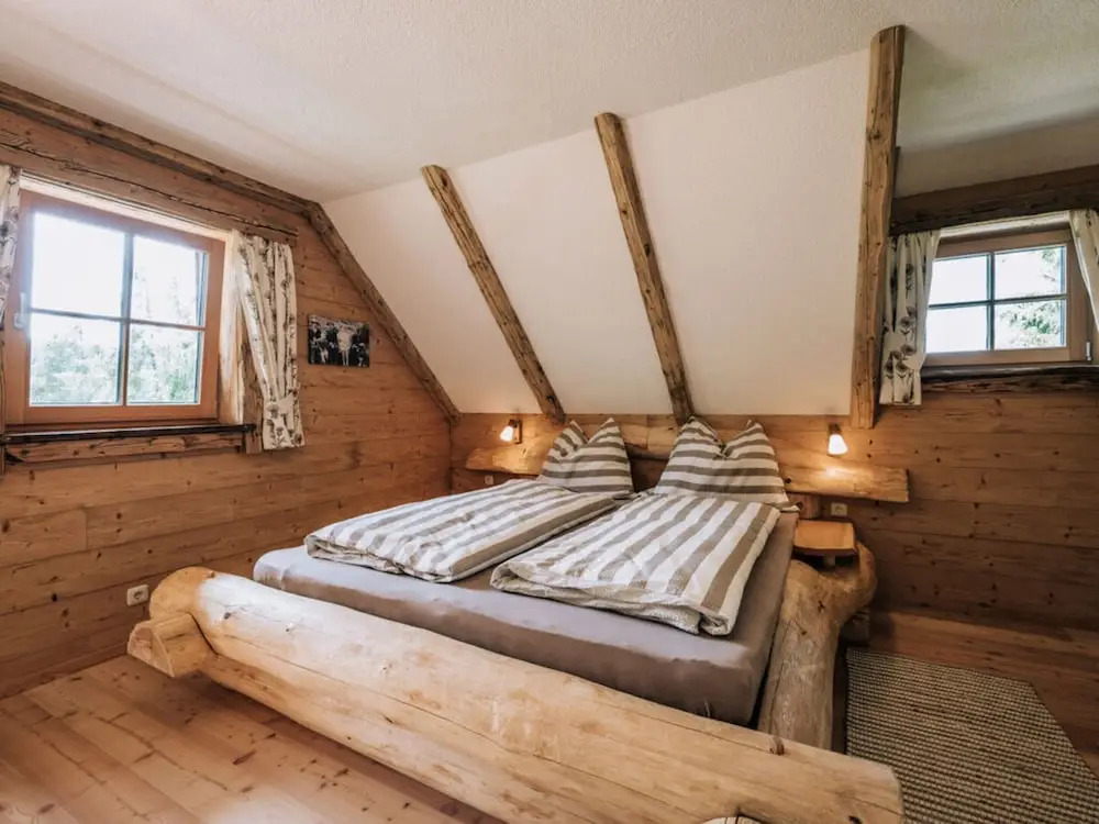Webertonihutte Modern Retreat