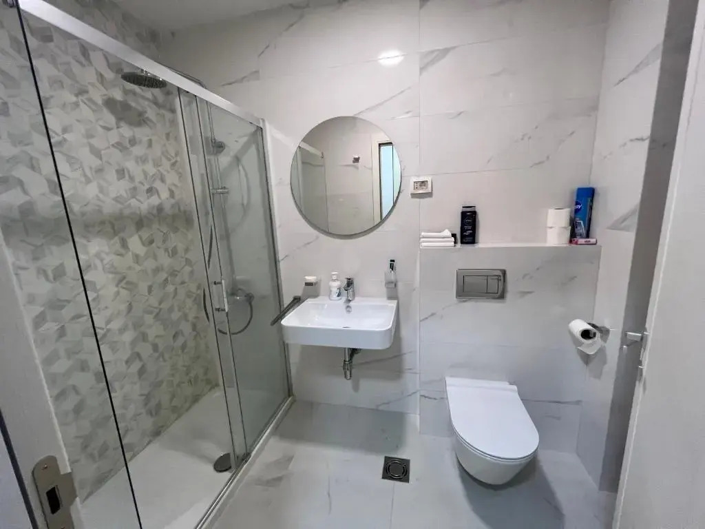 White Homes apartment 12