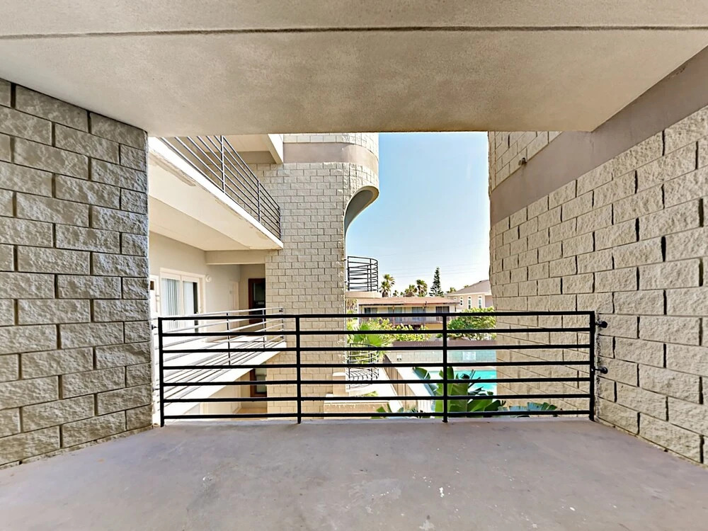 125 Georgia Ruth Condo Unit 204 3 Bedrooms 2 Bathrooms Condo