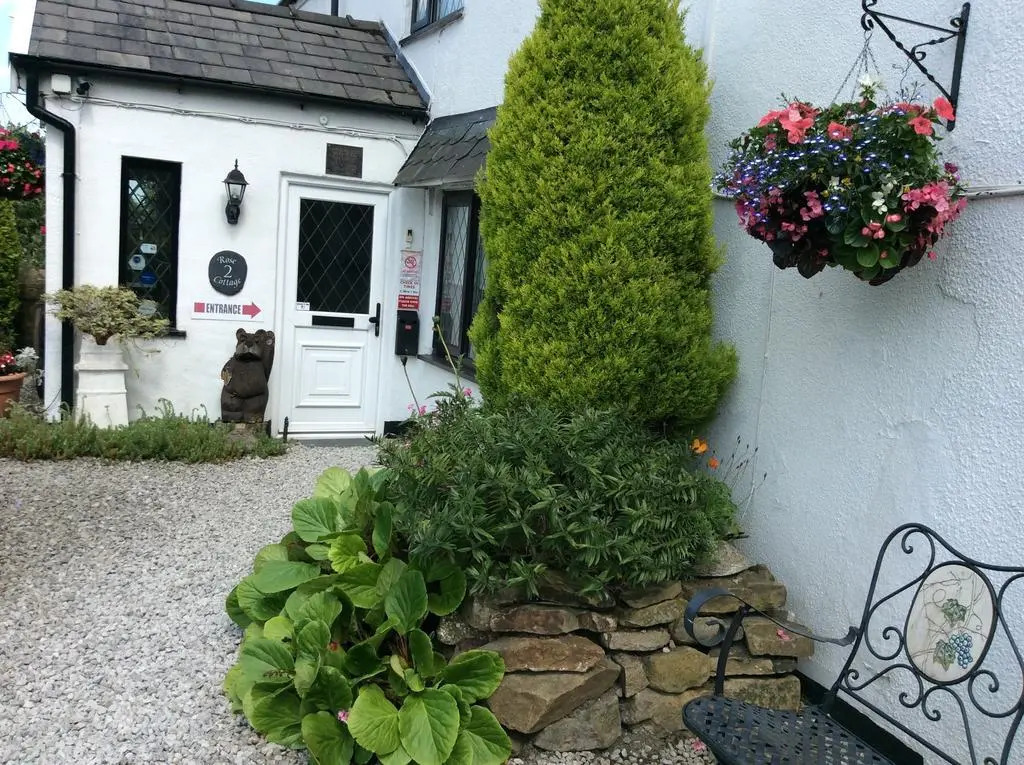 2 Rose Cottage