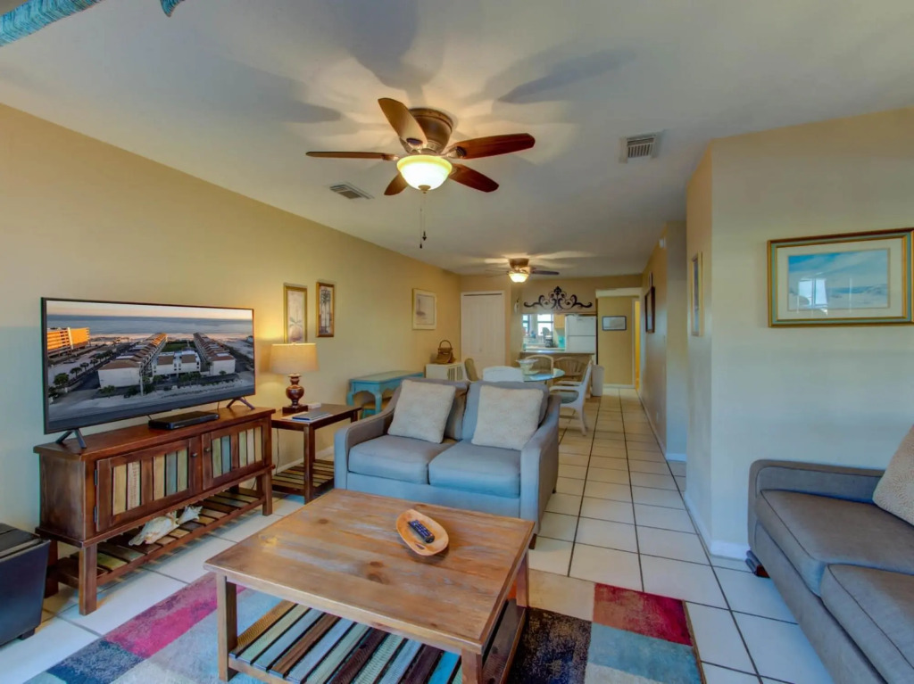 Two bedroom, two and half bath condo walking distance to The Hangout