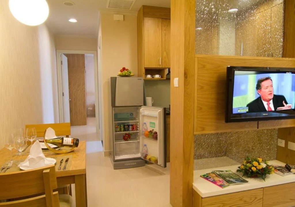 Mayfair Suites
