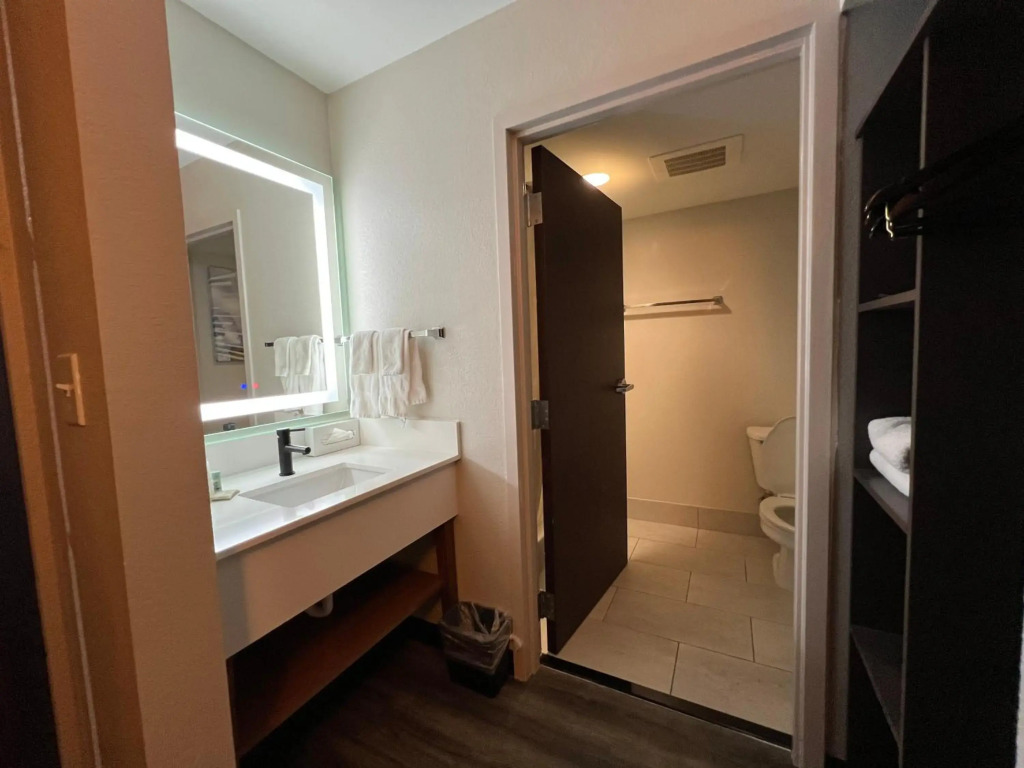 Country Inn & Suites by Radisson, LSU - Medical Corridor