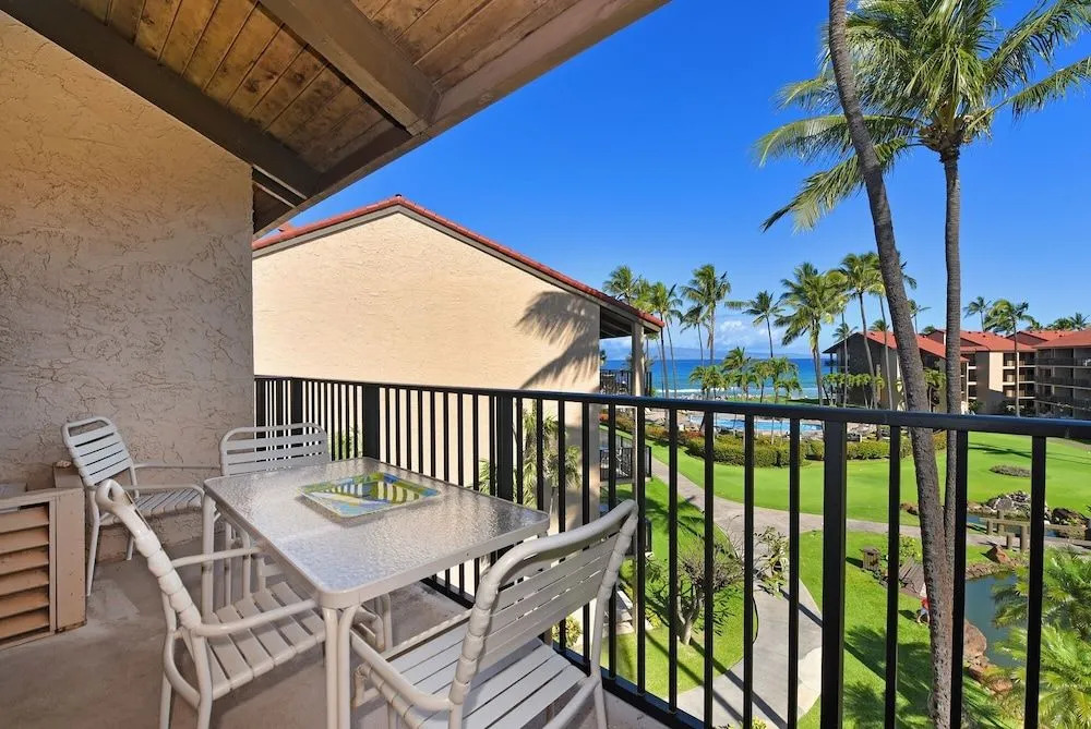 Papakea #d402 3 Bedroom Condo by RedAwning